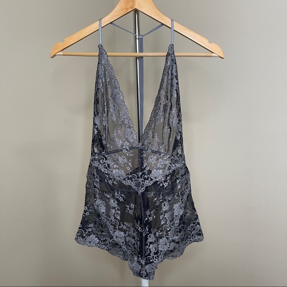 FREE PEOPLE Too Cute To Handle Bodysuit - Picture 2 of 8